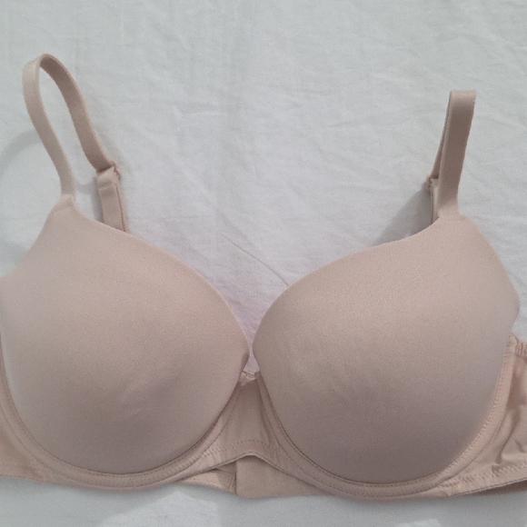 PINK VICTORIA'S SECRET Light Beige Bra🧿 - Picture 1 of 6